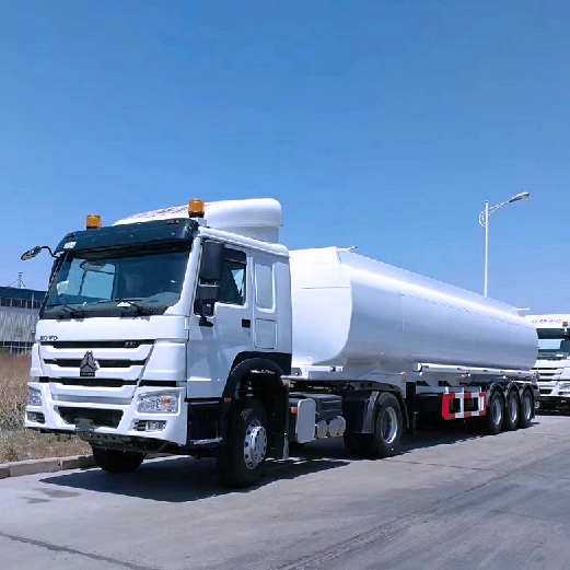 Fuel Tanker Trailer Long Distance Transport