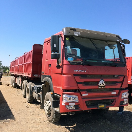 Howo Trucks Used in the Field of Dry Cargo Transport