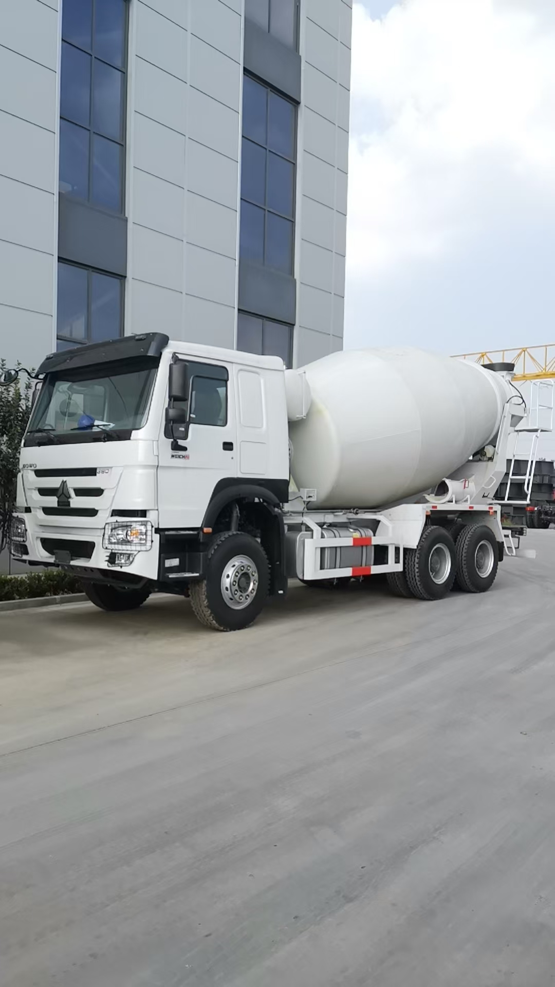 10 Cubic Concrete Mixer