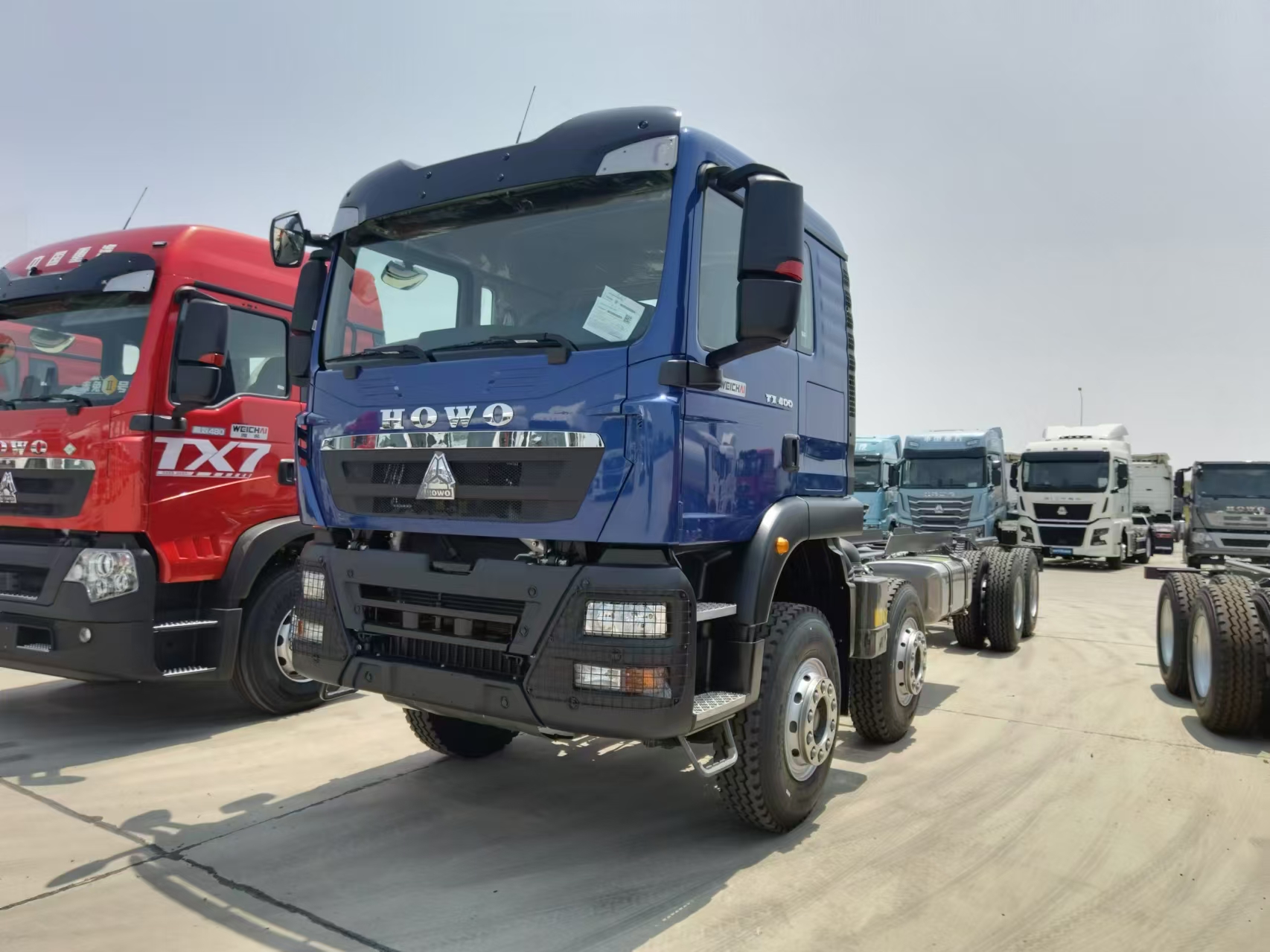 HOWO TX 8X4 CARGO CHASSIS 400hp